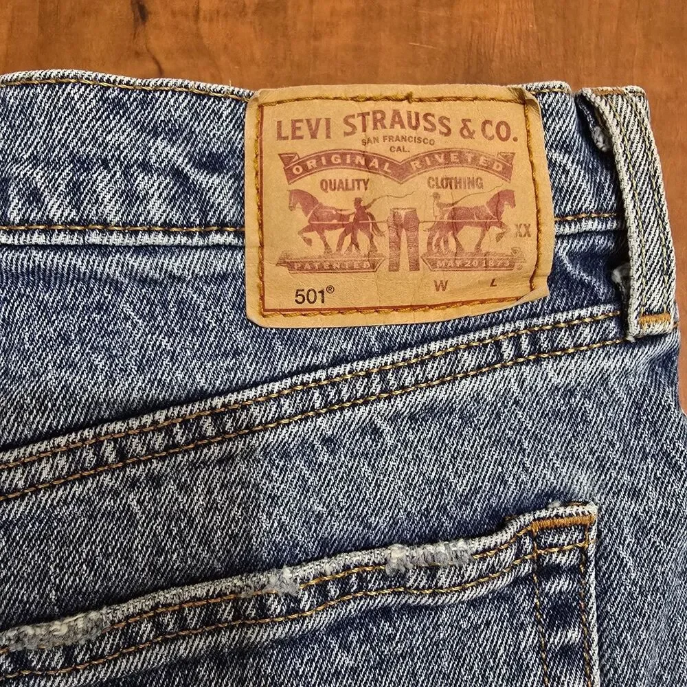 Levi's Mens 501 XX Full Button Fly 5 Pocket Light Wash Straight Leg Jeans 33x26